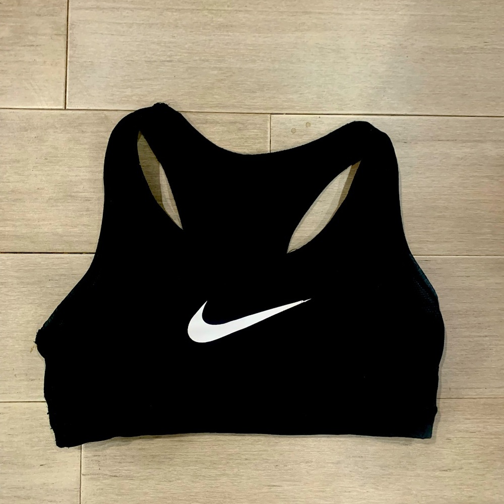 Black Nike sports bra